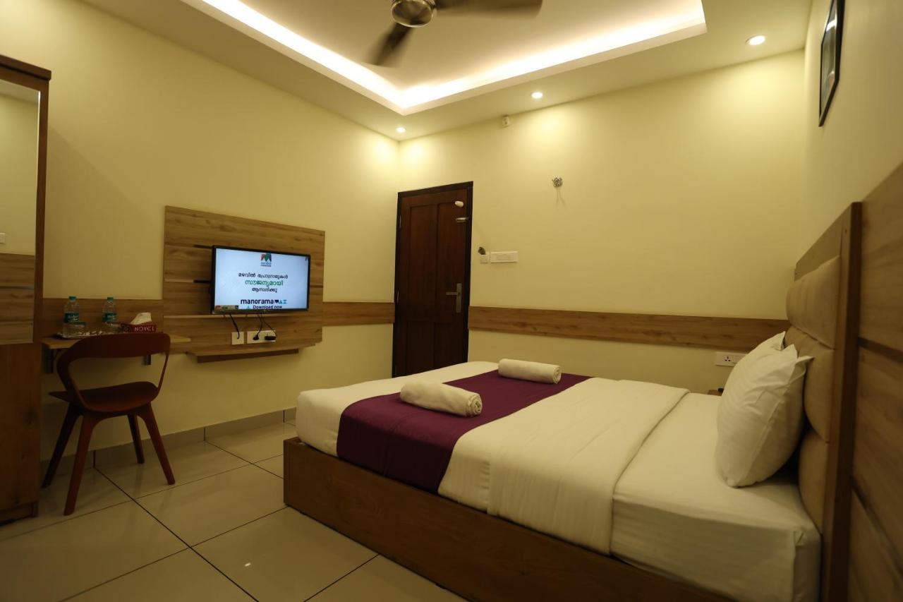 Balaji Regency Kanhangad Kannangad Extérieur photo