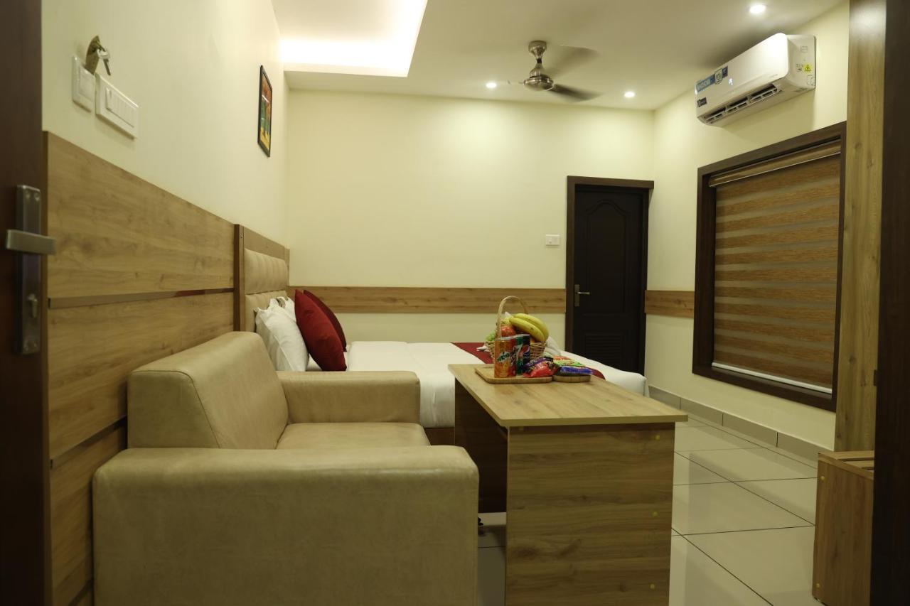Balaji Regency Kanhangad Kannangad Extérieur photo