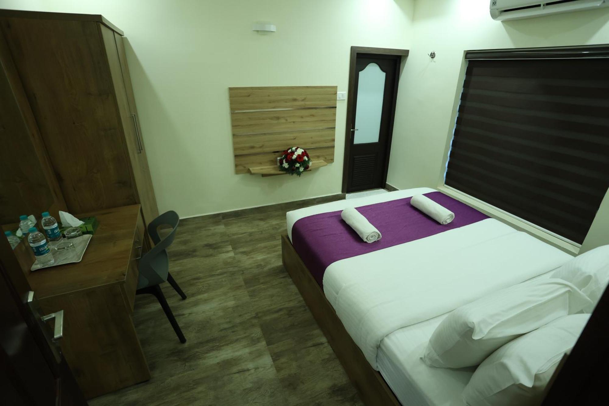 Balaji Regency Kanhangad Kannangad Extérieur photo