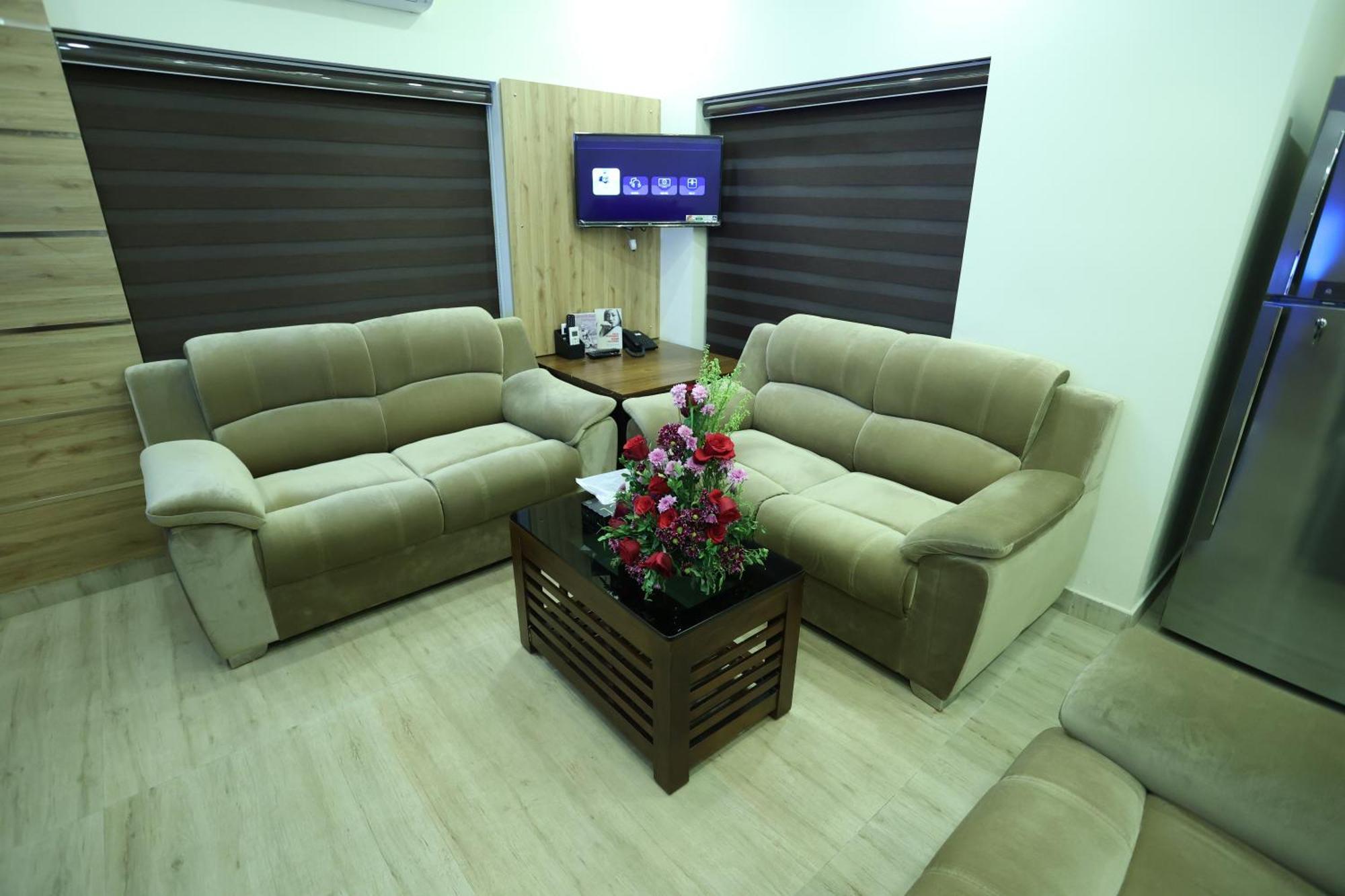 Balaji Regency Kanhangad Kannangad Extérieur photo