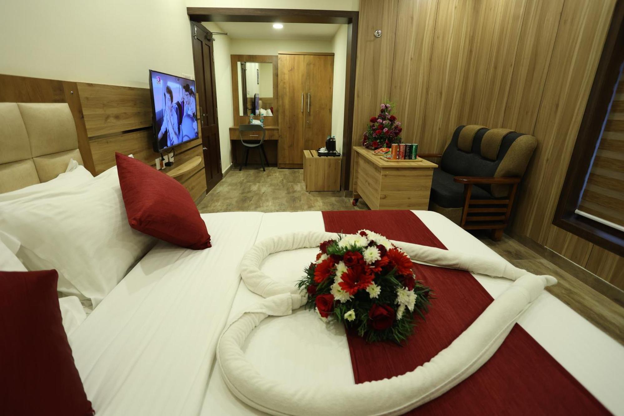 Balaji Regency Kanhangad Kannangad Extérieur photo